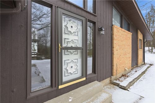 114 Clifford Ln, Valencia, PA, 16059-3304 | Card Image