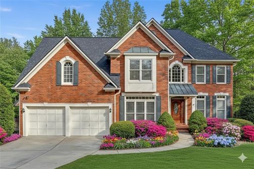 105 Kensington Pond Ct, Roswell, GA, 30075-5580 | Card Image
