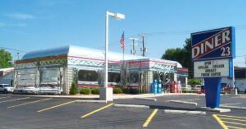 300 W Emmitt Ave, Waverly, OH, 45690-1006 | Card Image