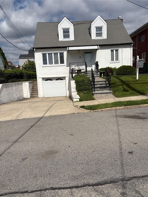 71 Catskill Ave, Yonkers, NY, 10704-1914 | Card Image