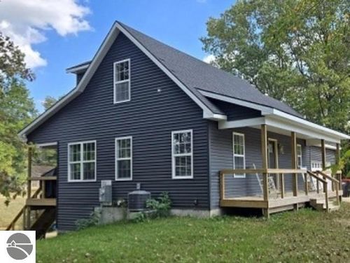 8778 Edgewater Drive, Stanwood, MI, 49346 | Card Image