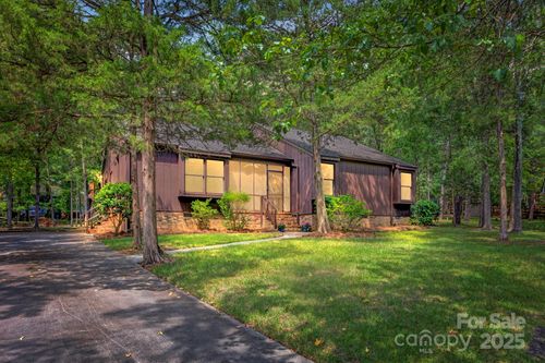 7904 Deep Hollow Ct, Charlotte, NC, 28226-3753 | Card Image
