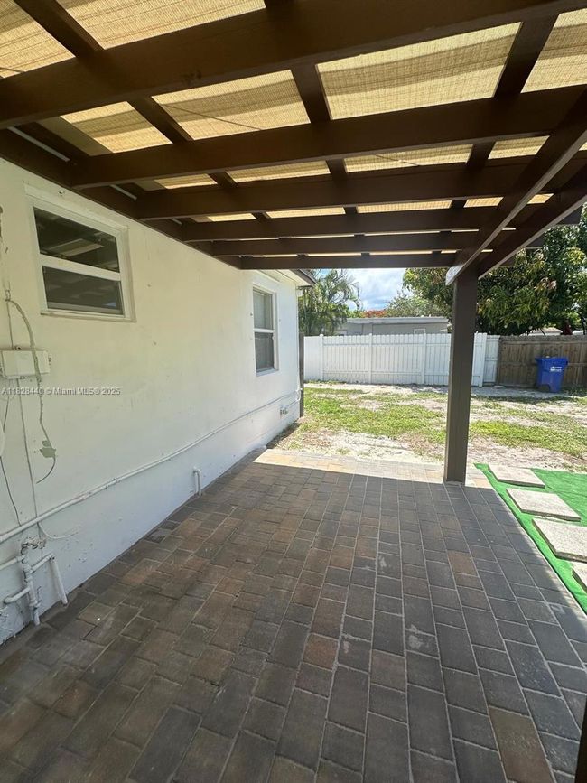 1754 Ne 48 Th Ct, House other with 3 bedrooms, 1 bathrooms and null parking in Pompano Beach FL | Image 38