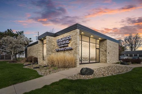 1118 Ansborough Avenue, Waterloo, IA, 50701 | Card Image