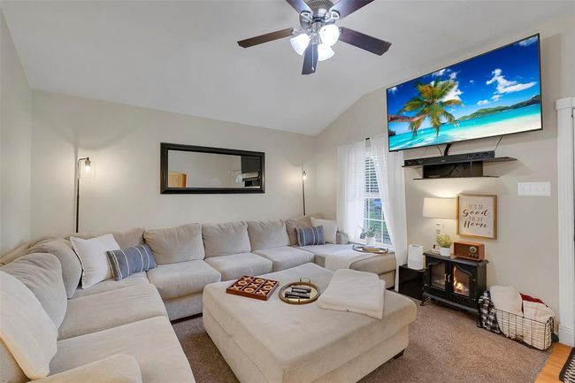 2222 3 Rd St, House other with 3 bedrooms, 2 bathrooms and 1 parking in Rosenberg TX | Image 8