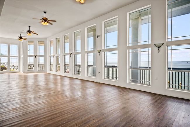 2100 E Highway 361, House other with 14 bedrooms, 15 bathrooms and null parking in Aransas Pass TX | Image 16