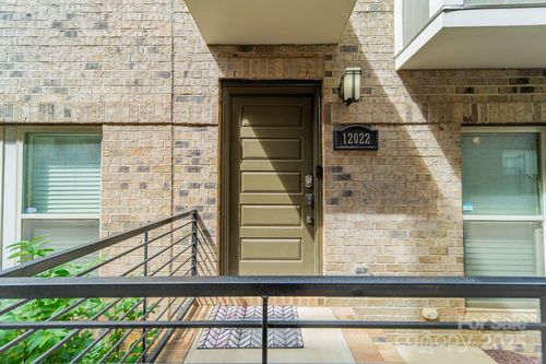 12022 Brooklyn Ave, Charlotte, NC, 28204-2547 | Card Image