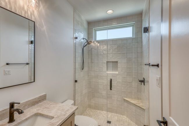 208 E Lakeshore Dr, House other with 4 bedrooms, 5 bathrooms and null parking in Sunrise Beach TX | Image 24