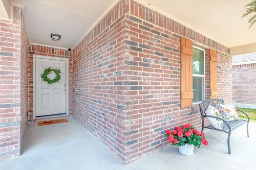 5913 Mountain Bluff Dr, Fort Worth, TX, 76179-7230 | Card Image