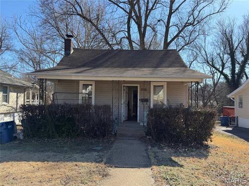 9034 Argyle Ave, Saint Louis, MO, 63114-4822 | Card Image