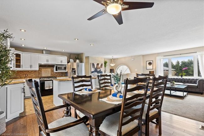 4566 Meadowview Dr, House other with 6 bedrooms, 3 bathrooms and 6 parking in Sebringville ON | Image 9
