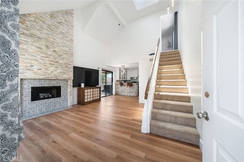 39 Largo St, Laguna Niguel, CA, 92677-4804 | Card Image