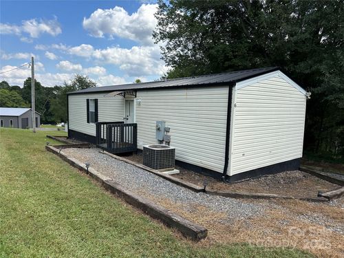 6 Vale St, Granite Falls, NC, 28630-1637 | Card Image