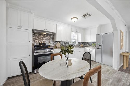 609 Avenue M, South Houston, TX, 77587-5029 | Card Image