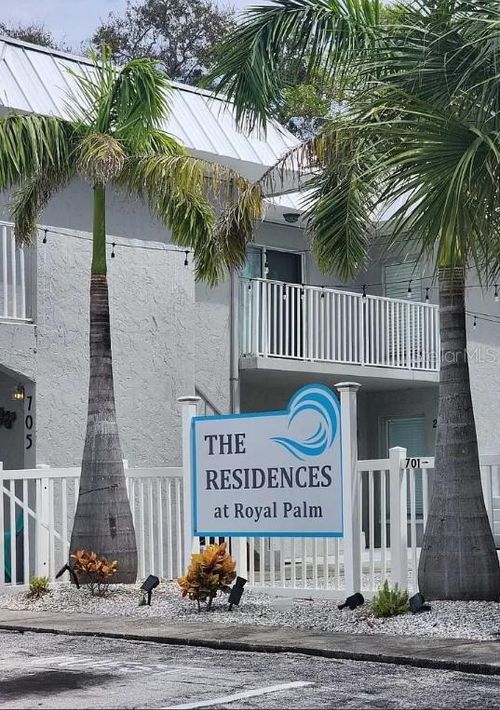 apt-4-705 1st St, Indian Rocks Beach, FL, 33785-2692 | Card Image