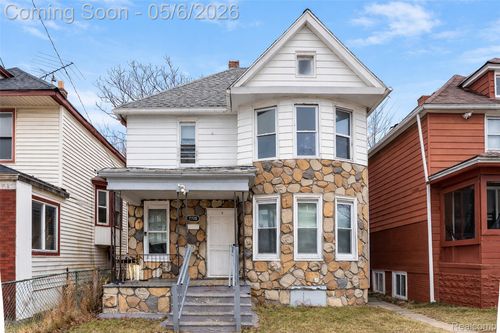 7720 E Canfield St, Detroit, MI, 48214-1012 | Card Image