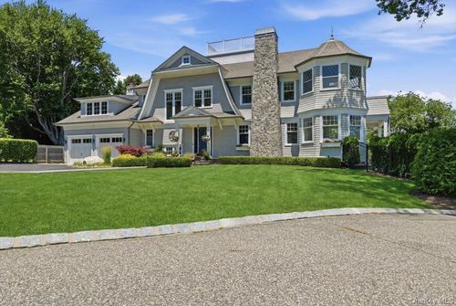 7 Preston Ln, Setauket, NY, 11733-3208 | Card Image