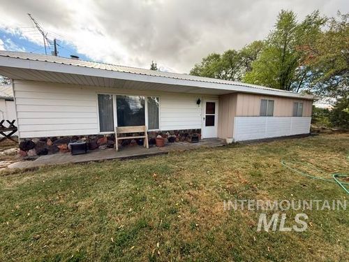 555 Cemetery Rd, Cambridge, ID, 83610-5036 | Card Image