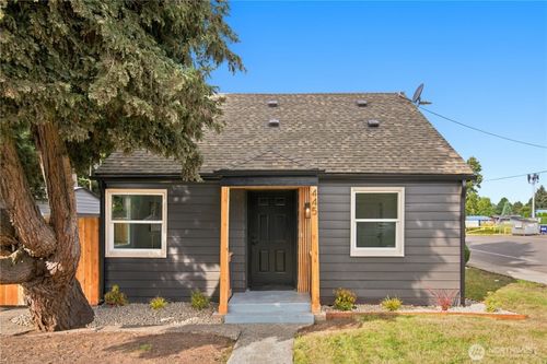 445 M St Ne, Auburn, WA, 98002-4424 | Card Image