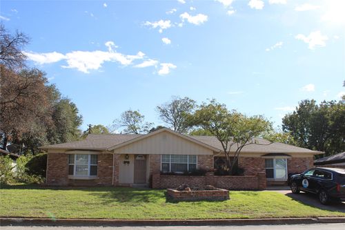 155 Sheffield Dr, Fort Worth, TX, 76134-3826 | Card Image