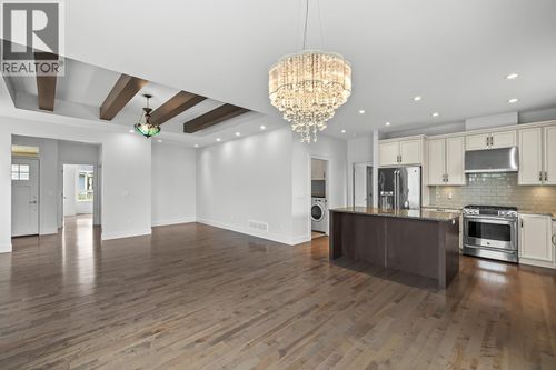 34-1960 Klo Rd, Kelowna, BC, V1W5L2 | Card Image