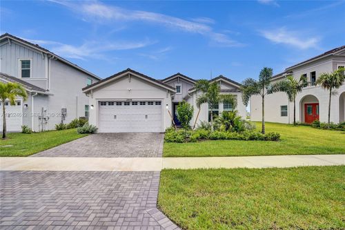 5444 Pecan Dr, Westlake, FL, 33470 | Card Image