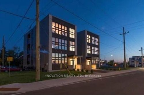 {{alt}} | Card Image