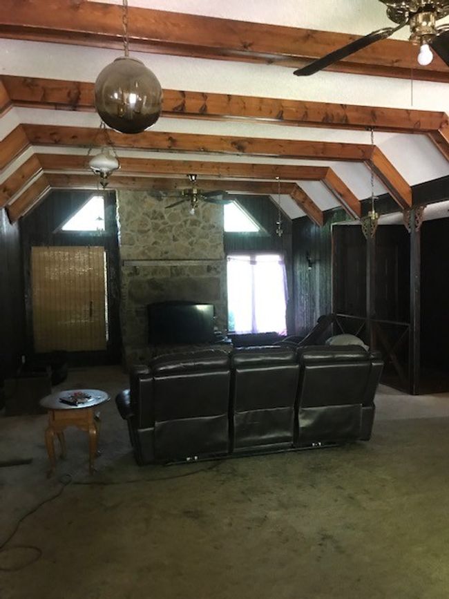 1397 N Springs Rd, House other with 3 bedrooms, 2 bathrooms and 2 parking in Red Boiling Springs TN | Image 10