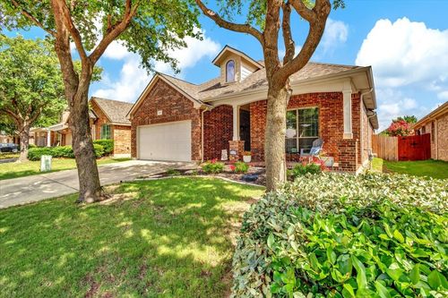 4621 Prickly Pear Dr, Fort Worth, TX, 76244-6401 | Card Image