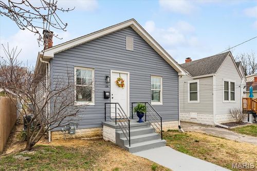 126 Collinsville Ave, Collinsville, IL, 62234-2405 | Card Image