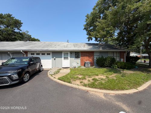 1001-446A Cheshire Ct, Lakewood, NJ, 08701-6798 | Card Image