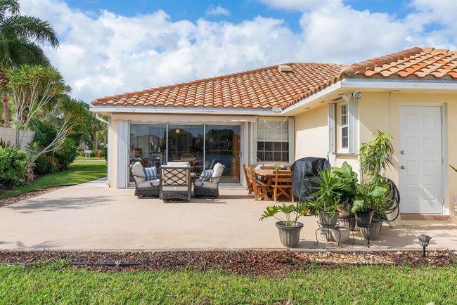7770 Se Spicewood Cir, Condo with 2 bedrooms, 2 bathrooms and null parking in Hobe Sound FL | Image 35