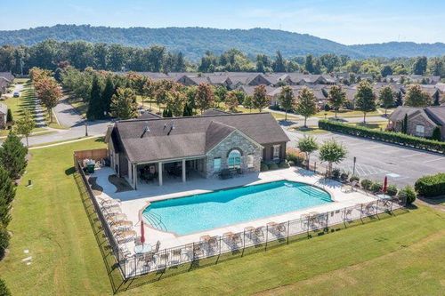 1428 Sedgefield Dr, Ooltewah, TN, 37363-4937 | Card Image