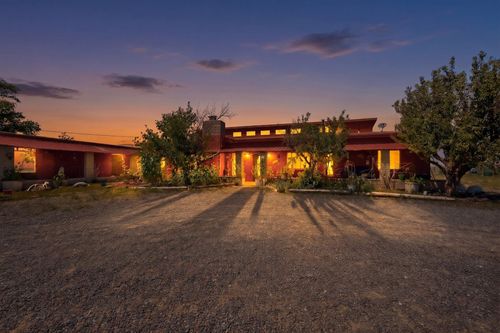 120 Cummings, Moriarty, NM, 87035-8228 | Card Image