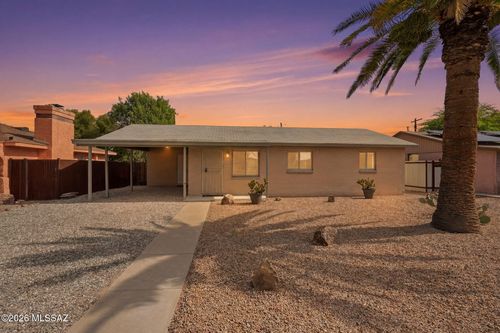 2517 E Towner St, Tucson, AZ, 85716-2116 | Card Image