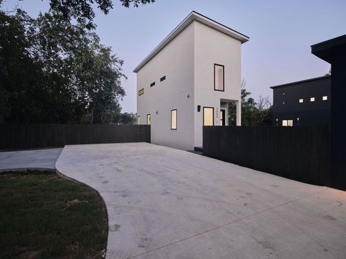 2-2609 Davis Ln, Austin, TX, 78745-8009 | Card Image