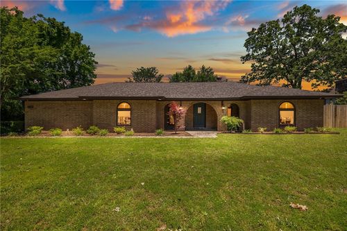 2309 Queensbury Way, Fort Smith, AR, 72908-9131 | Card Image