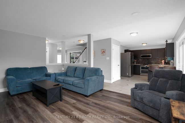 217 Pringle Dr, House other with 4 bedrooms, 4 bathrooms and 2 parking in Barrie ON | Image 11