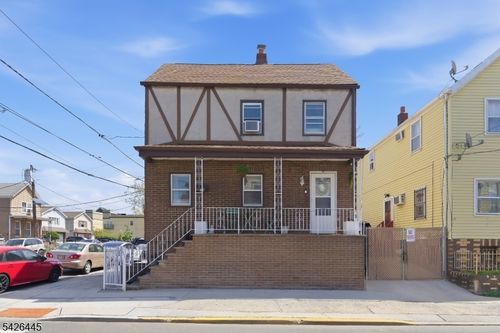 43 Bank St, Elizabeth, NJ, 07201-2703 | Card Image