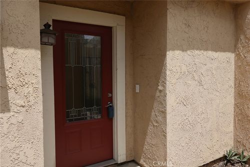 18507 Pueblo Cir, Huntington Beach, CA, 92646-1850 | Card Image
