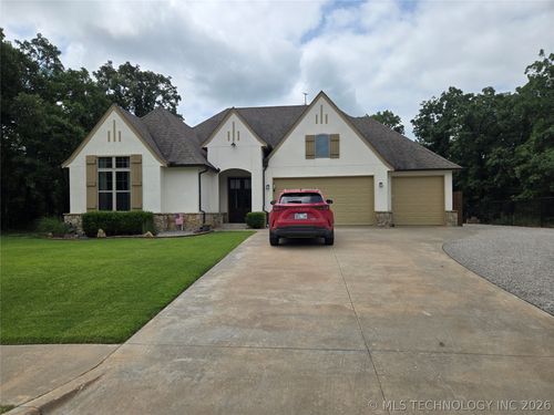 1241 Southcliff Dr, Bartlesville, OK, 74003-6200 | Card Image