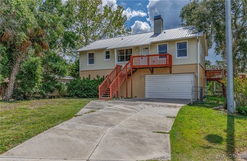 12390 W Standish Dr, Homosassa, FL, 34448-4945 | Card Image