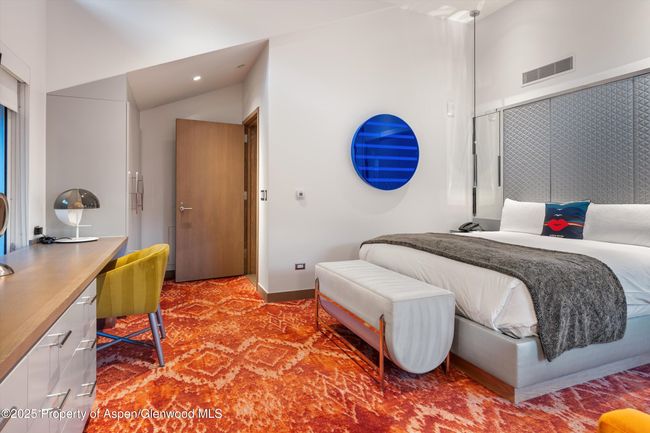 F10-1-10 - 550 S Spring St, Condo with 3 bedrooms, 4 bathrooms and 1 parking in Aspen CO | Image 26