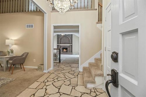 1200 Ne Crestview Dr, Blue Springs, MO, 64014-2312 | Card Image