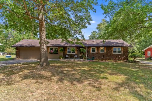 5382 N Lakewood Dr, Springfield, MO, 65803-9275 | Card Image