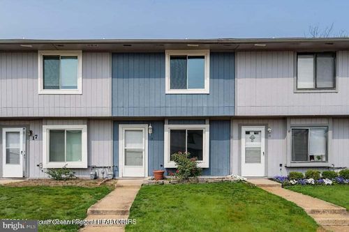 19 Creek Rd, Brick, NJ, 08724-3305 | Card Image