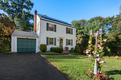 32 Mount Ida Rd, Weymouth, MA, 02189-1745 | Card Image