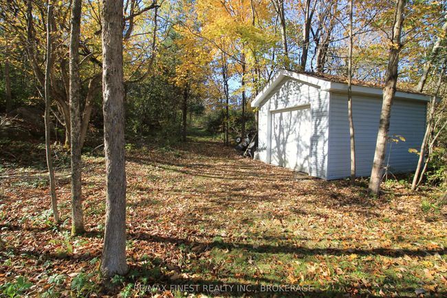 734 Short Point Rd, House other with 3 bedrooms, 3 bathrooms and 8 parking in Lyndhurst ON | Image 42