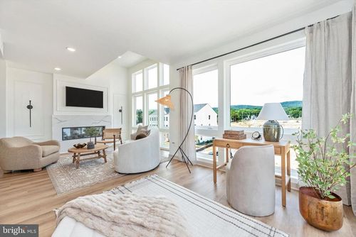 710 Iron Forge Rd, FREDERICK, MD, 21702-1595 | Card Image