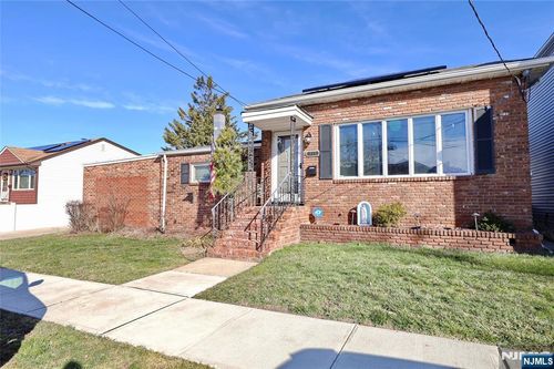 933 Mccandless Place, Linden, NJ, 07036 | Card Image